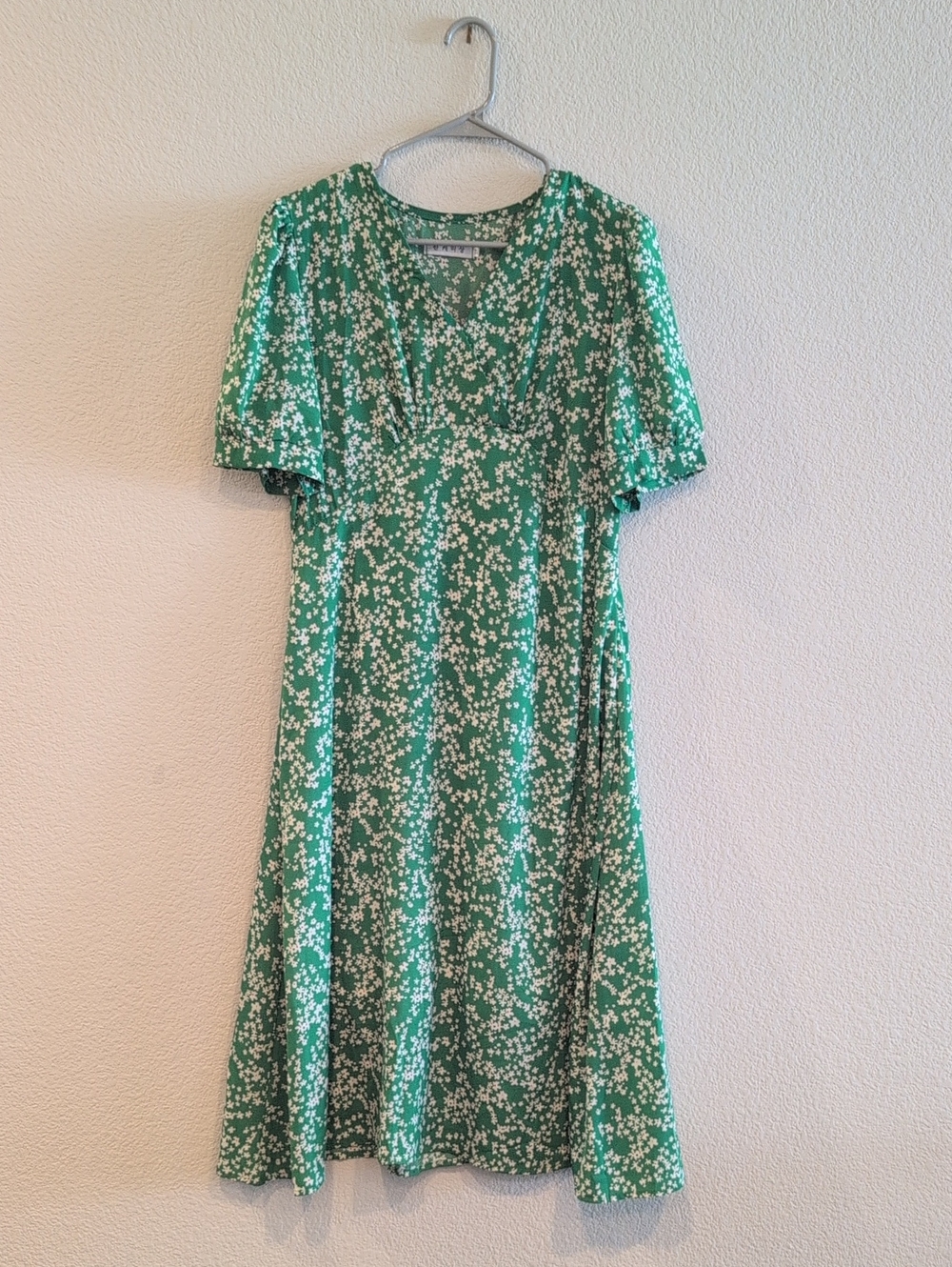 Green Floral Kids' Dress with Short Sleeves